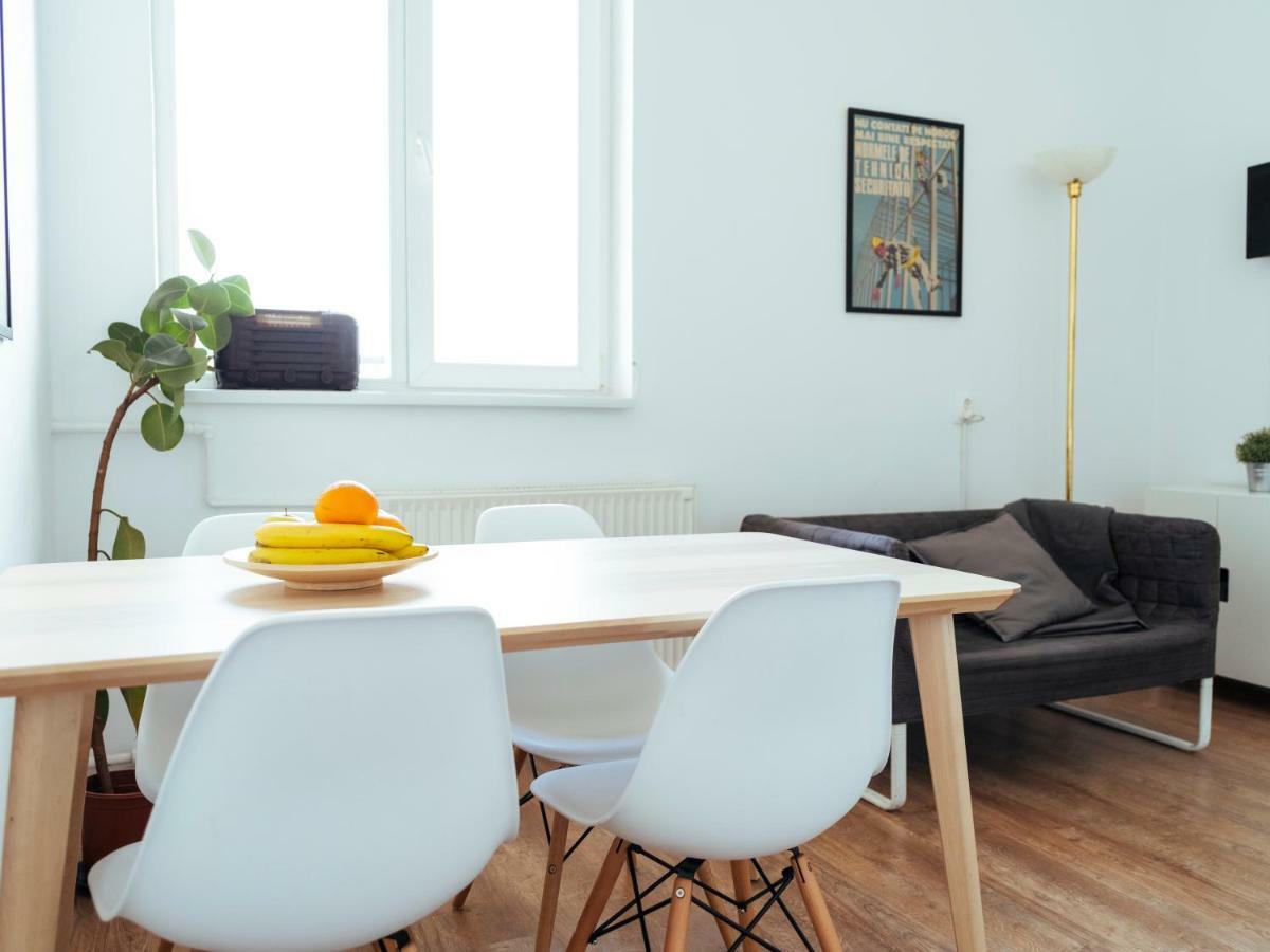 Parkview Apartment - Spectacular View & 2 Bedrooms ブカレスト エクステリア 写真